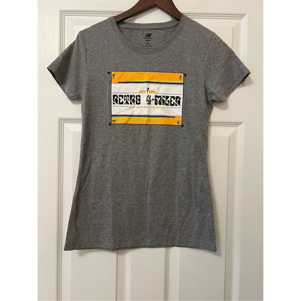 NEW BALANCE NYRR RETRO 4-MILER T-SHIRT - 2024